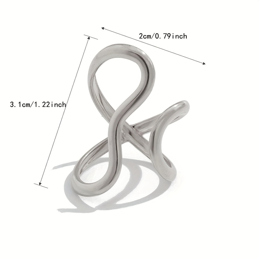 Elegant ring med asymmetrisk bølge