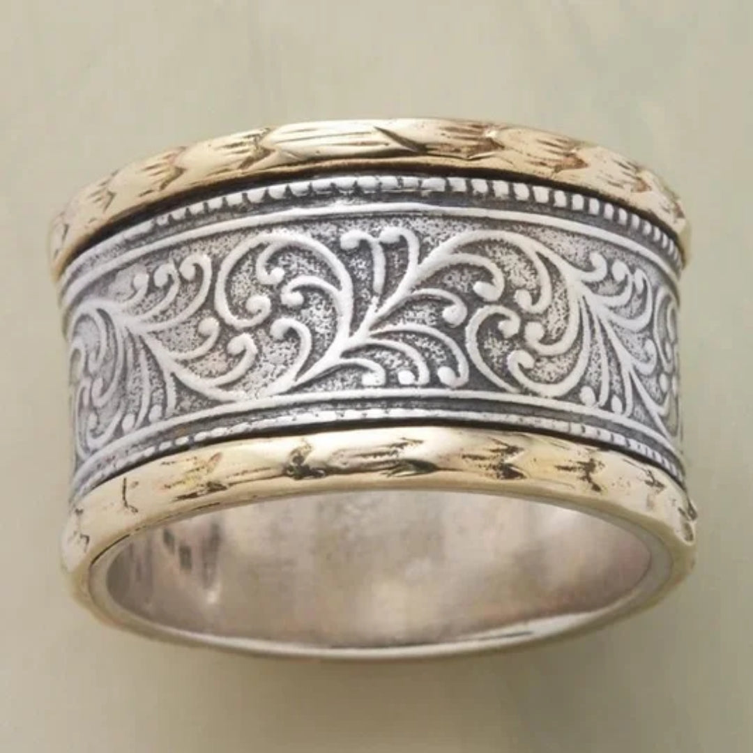 Vintage ring i gull og sølv