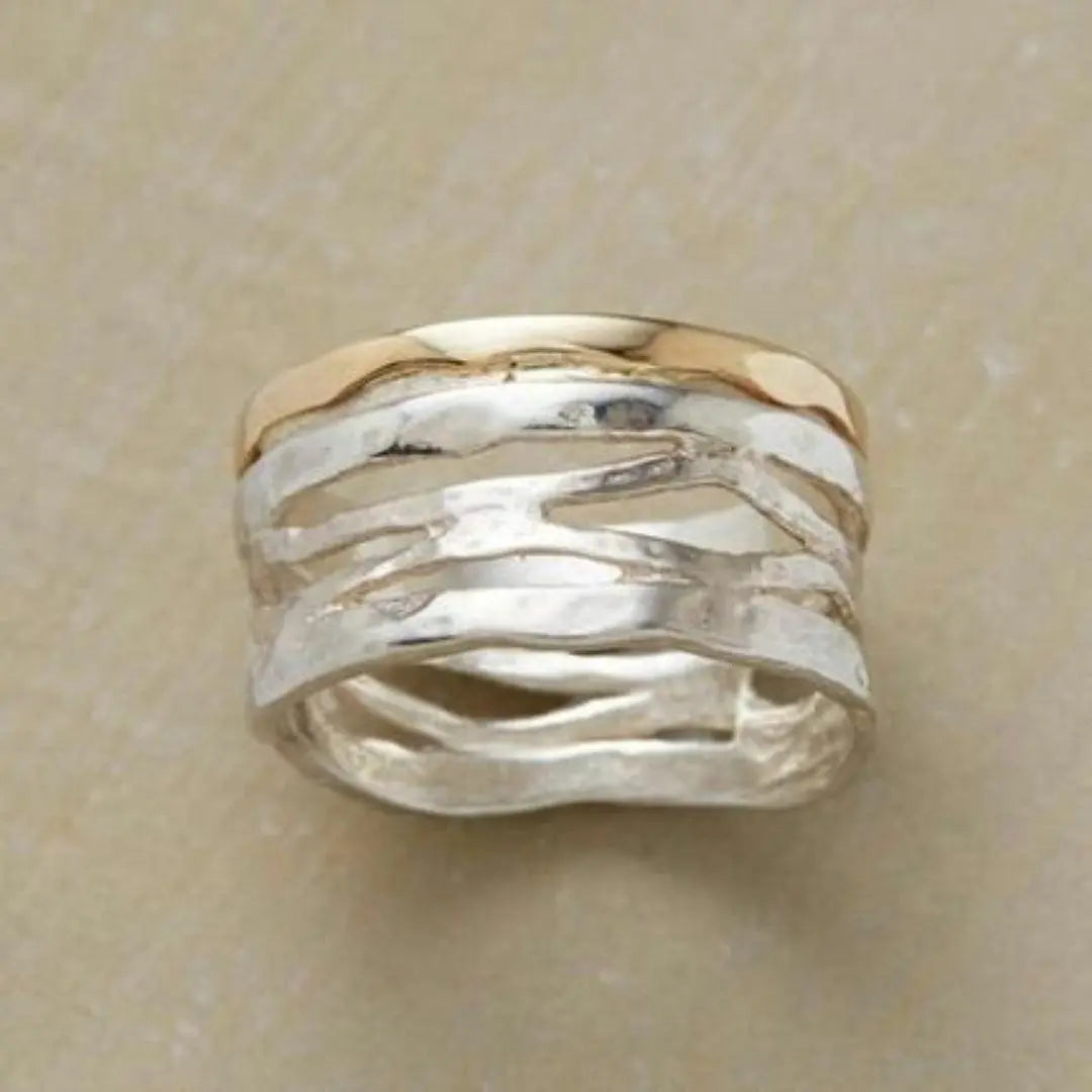 Vintage gjennombrutt ring i gull og sølv