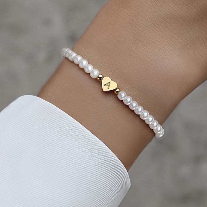 Elegant armbånd med hjerte-initial (A-Å)