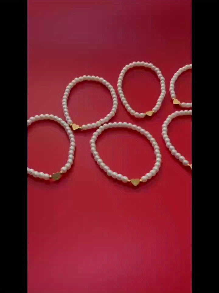 Elegant armbånd med hjerte-initial (A-Å)