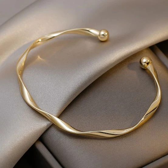 Elegant gullarmbånd